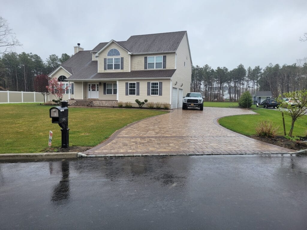 Long Island Asphalt Driveway 14